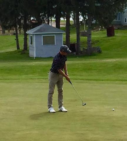 Golf Team Travels To Rochester