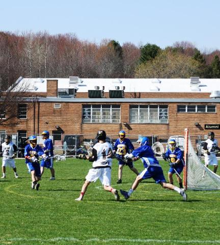 Men's Lacrosse Cruise To Home Win