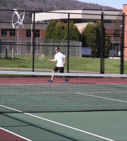 Tennis Earns Third Straight Shutout in Utica