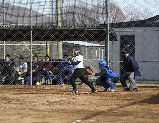 Softball Sweeps Jamestown CC