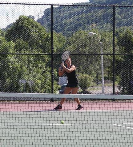Women's Tennis Team Remains Undefeated