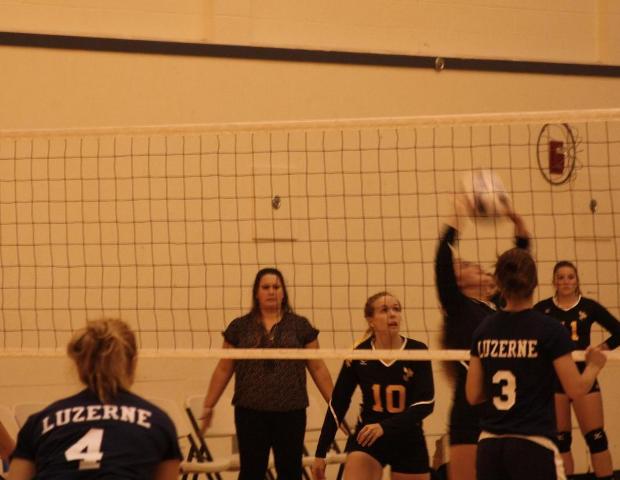 Women's Volleyball Opens 2013 Season With A Sweep Over Luzerne CC